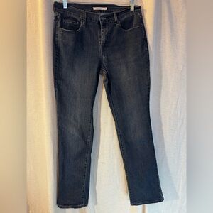 Levi’s Women’s Dark Wash Straight Leg Jeans Size 10 Flat Lay 17 Waist 32 Inseam